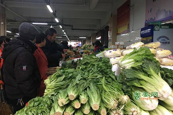 降雨偏多，金华菜价上涨 ()