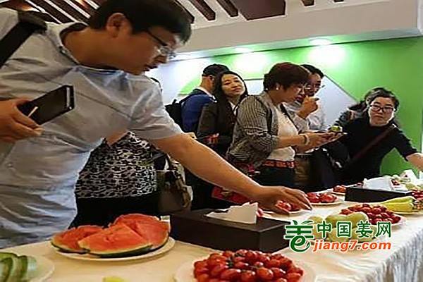 寿光蔬菜参展中国农产品区域品牌展示活动 ()