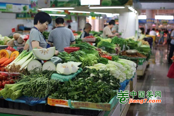 厦门蔬菜价格现多年低点 ()