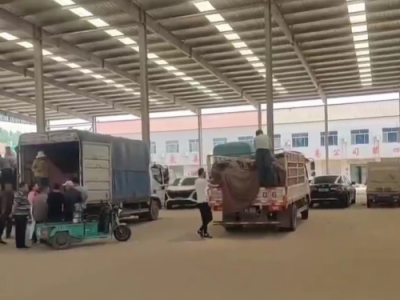 5月21日下午安丘黑埠子市场（先稳后慢） ()